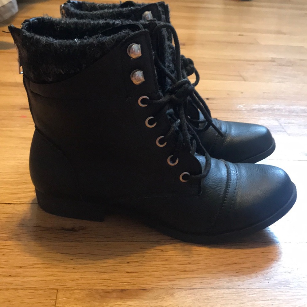 American eagle outfitters black combat boots